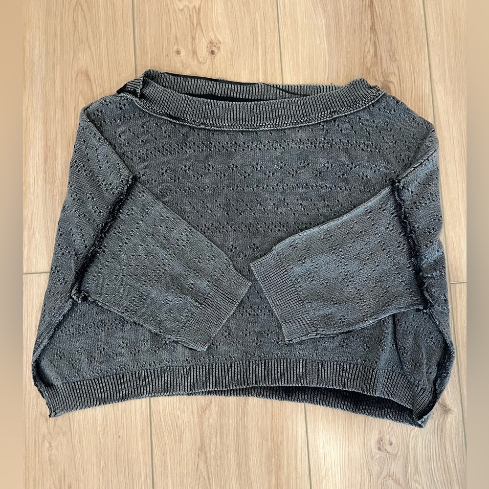 Free People - 3/4 sleeve Dolman relaxed crop top